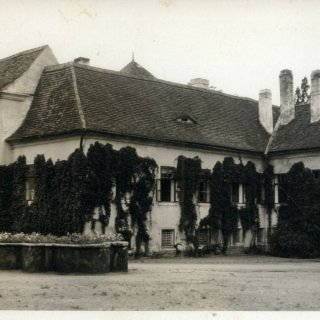 Nádvoří horažďovického zámku 1937