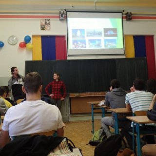Dawid a Gosia giving a presentation about volunteering in SŠ Horažďovice and Gymnázium Sušice.