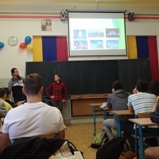 Dawid a Gosia giving a presentation about volunteering in SŠ Horažďovice and Gymnázium Sušice.